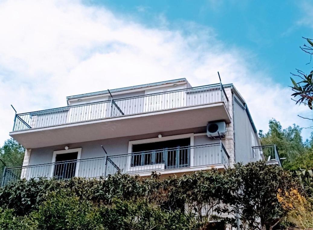 Apartments Kuzma Prigradica Exterior photo