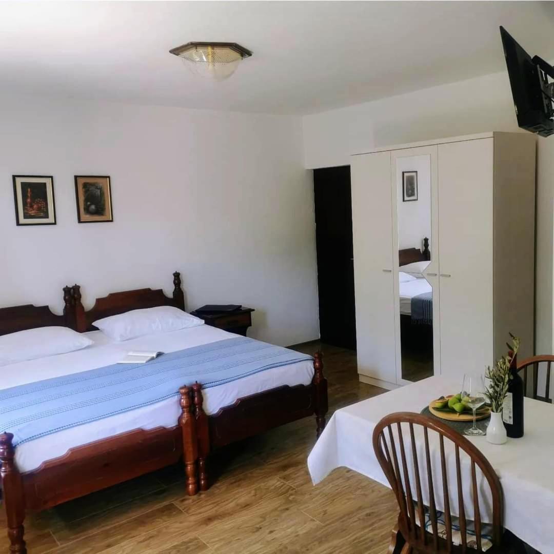 Apartments Kuzma Prigradica Room photo