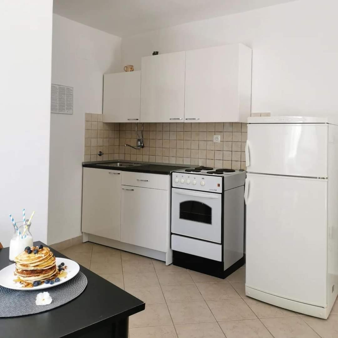 Apartments Kuzma Prigradica Room photo
