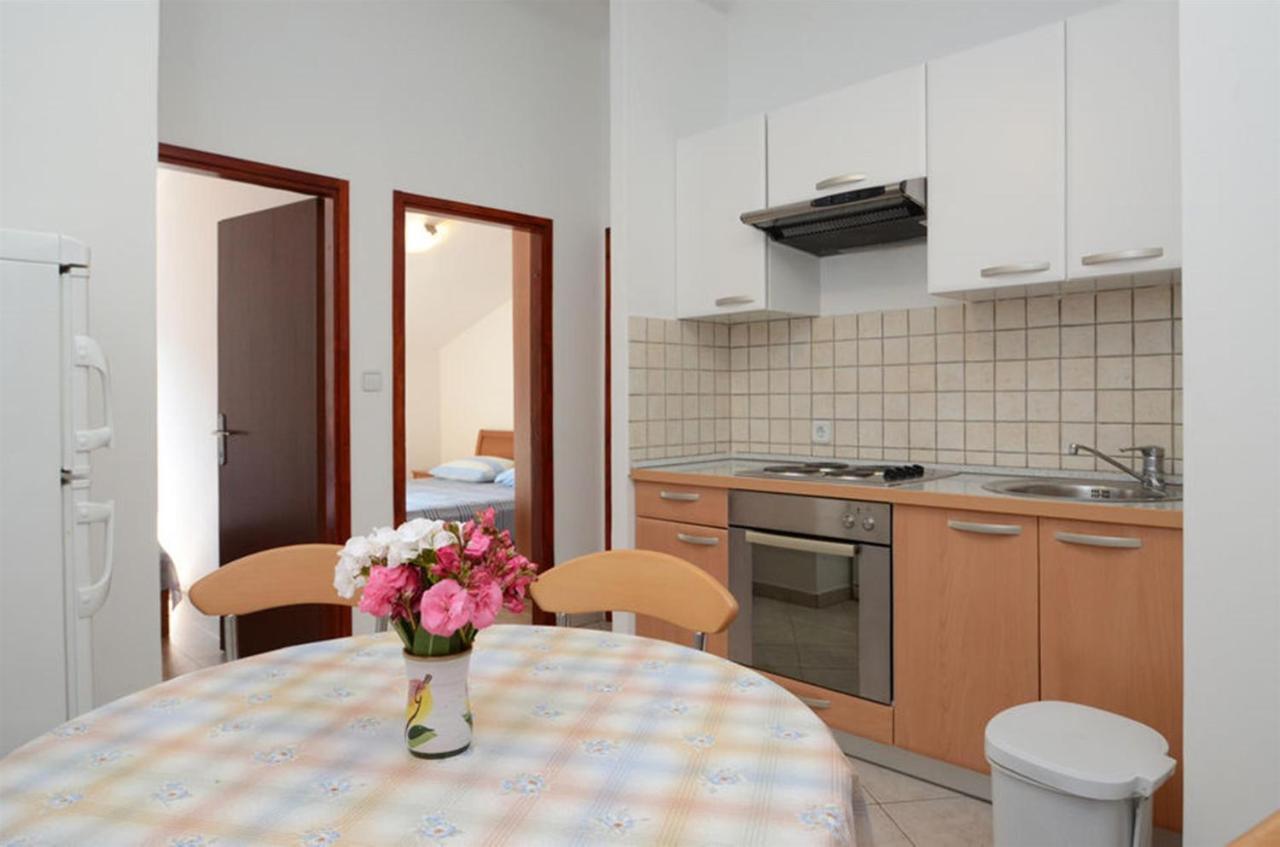 Apartments Kuzma Prigradica Exterior photo